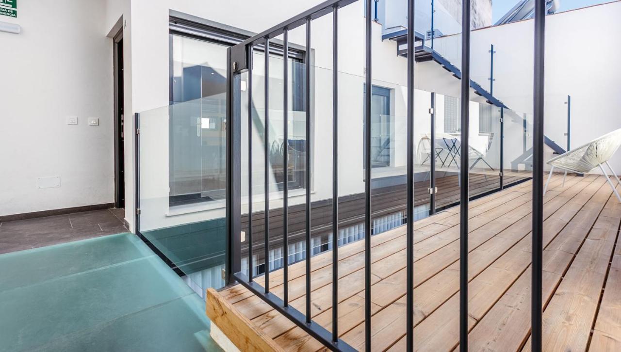 Precioso Atico De Diseno, Gran Terraza De 35 M2 Y De 16 M2 Y Garaje En Pleno Centro Appartement *